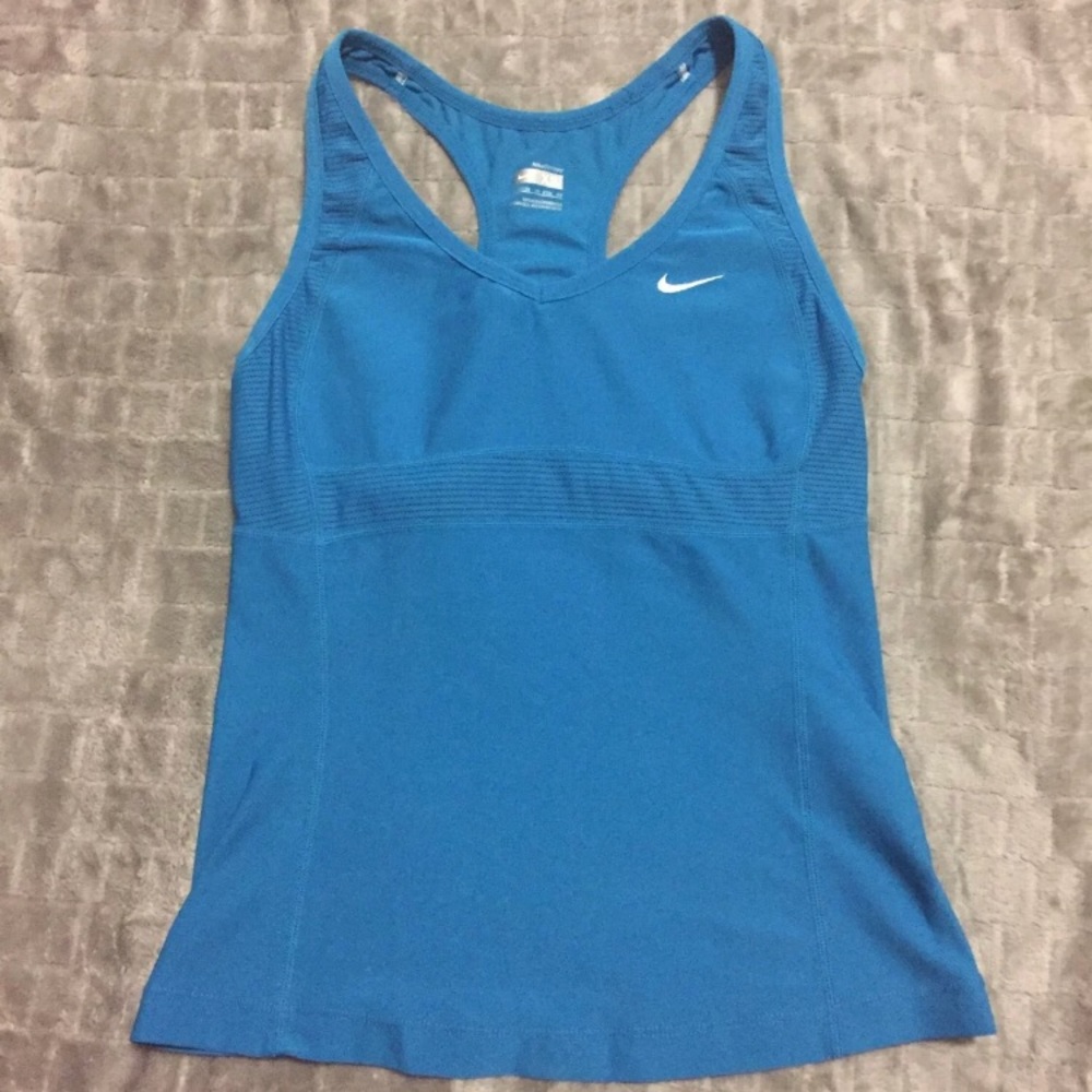 Nike workout tank